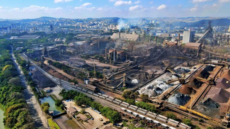 Como a Revolução Industrial Moldou a Sociedade Moderna: Um Guia para Entender Seus Impactos