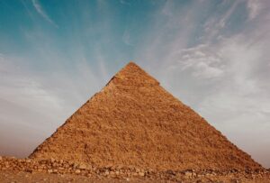 O Enigma das Pirâmides: Como as Novas Tecnologias Estão Revelando Seus Segredos