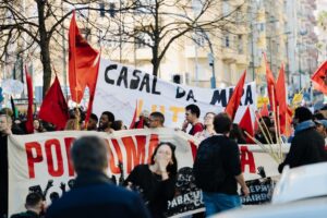 Os impactos da Revolução Francesa nas sociedades contemporâneas: lições e legados